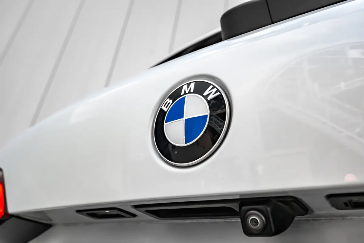 xDrive40i High Executive M Sport | Laser LED | Head-up Display | 360 Camera | Panorama-dak | Trekhaak elect | 4 wiel besturing | 22"LMV