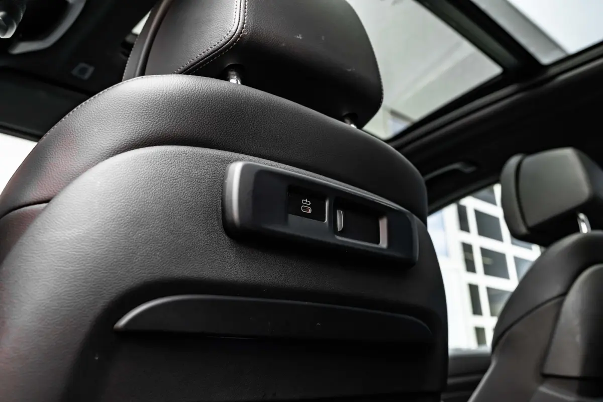 xDrive40i High Executive M Sport | Laser LED | Head-up Display | 360 Camera | Panorama-dak | Trekhaak elect | 4 wiel besturing | 22"LMV
