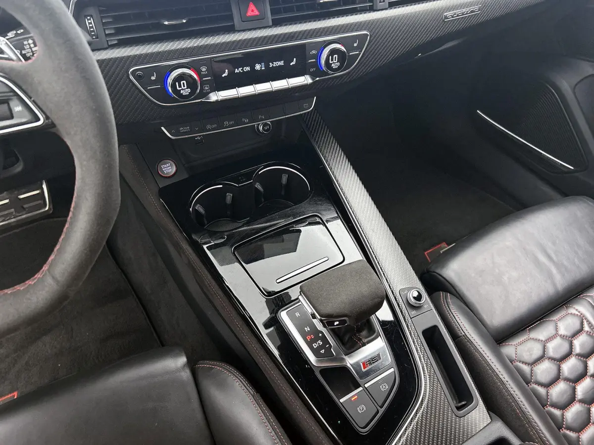 2.9 TFSI RS 5 quattro | RS DYNAMIC | CARBON | KERAMISCH | HEAD-UP | BANG & OLUFSEN | LEDER | ACHTERUITRIJCAMERA | STOELVERWARMING | MEMORY |