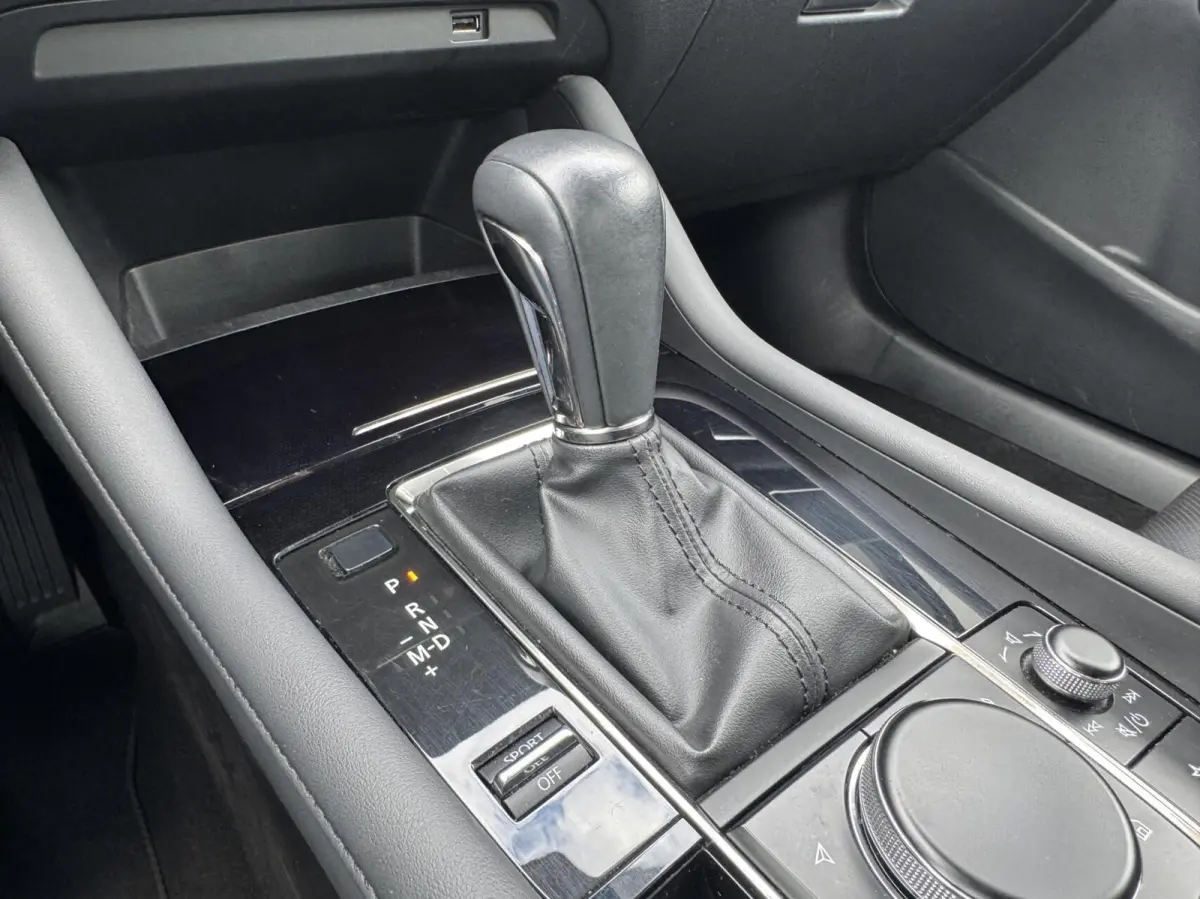 2.0 e-SkyActiv-X M Hybrid 186 Luxury|NL-Auto