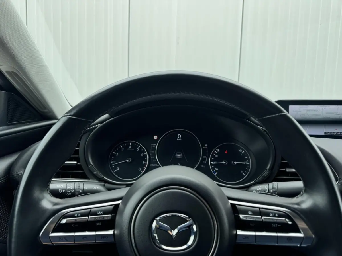 2.0 e-SkyActiv-X M Hybrid 186 Luxury|NL-Auto