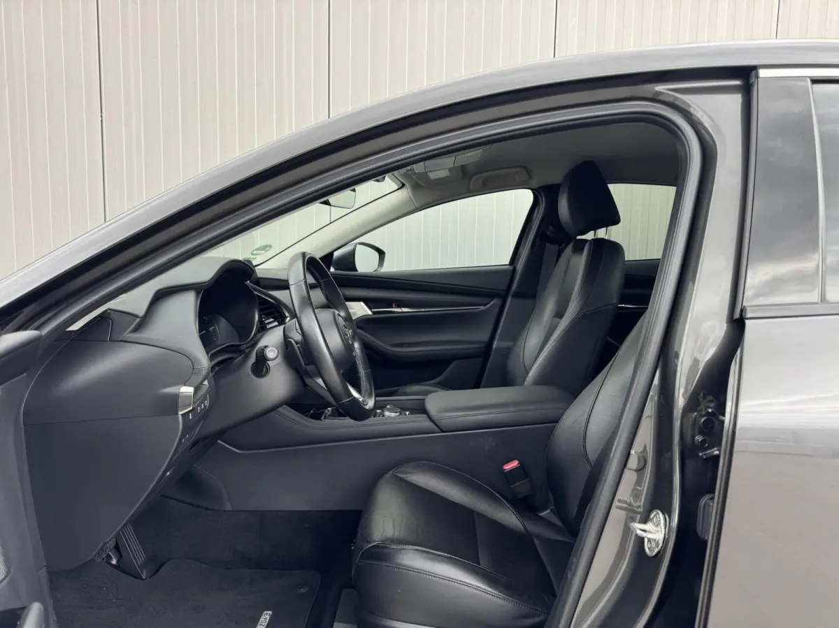 2.0 e-SkyActiv-X M Hybrid 186 Luxury|NL-Auto