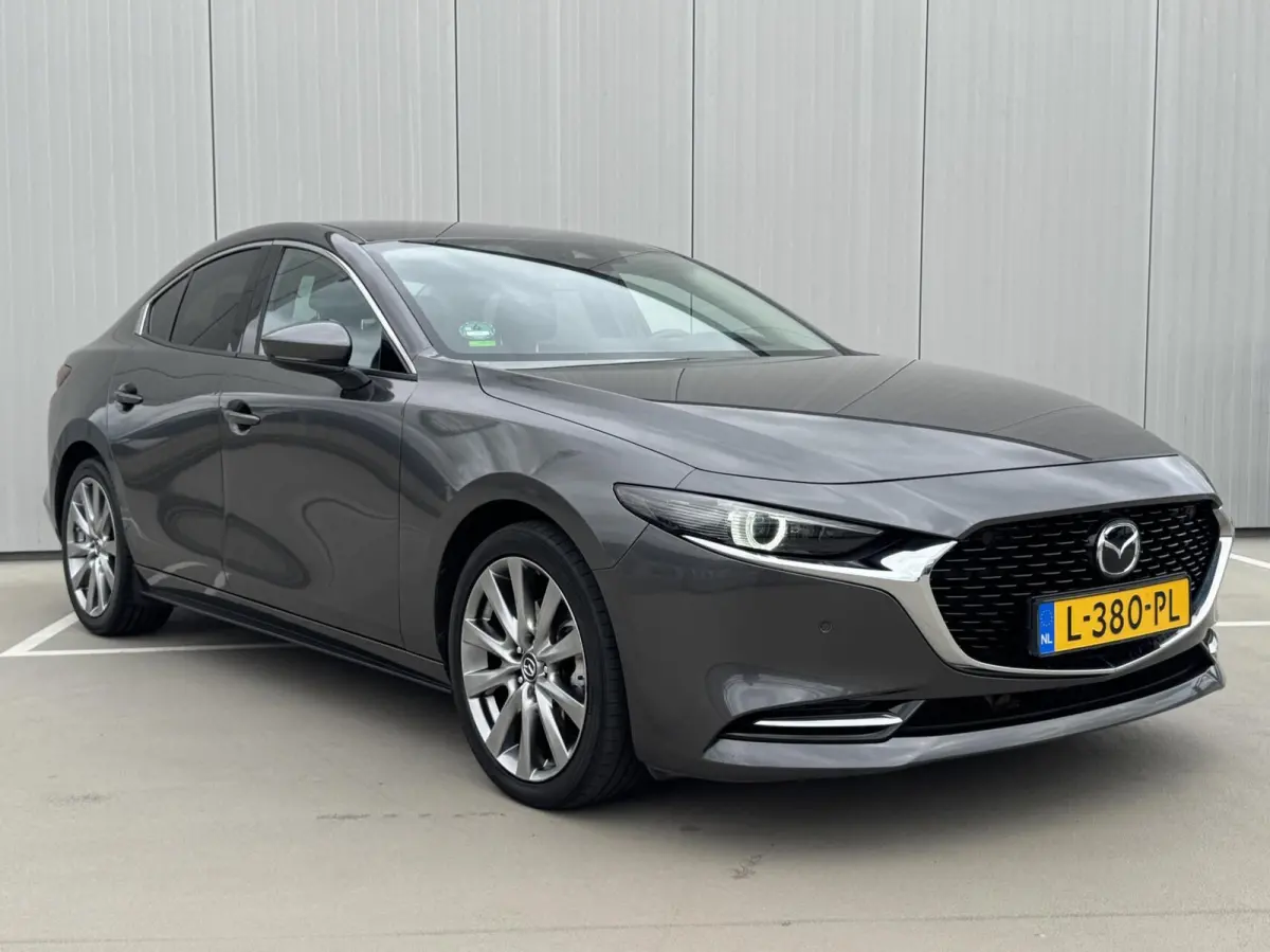 2.0 e-SkyActiv-X M Hybrid 186 Luxury|NL-Auto