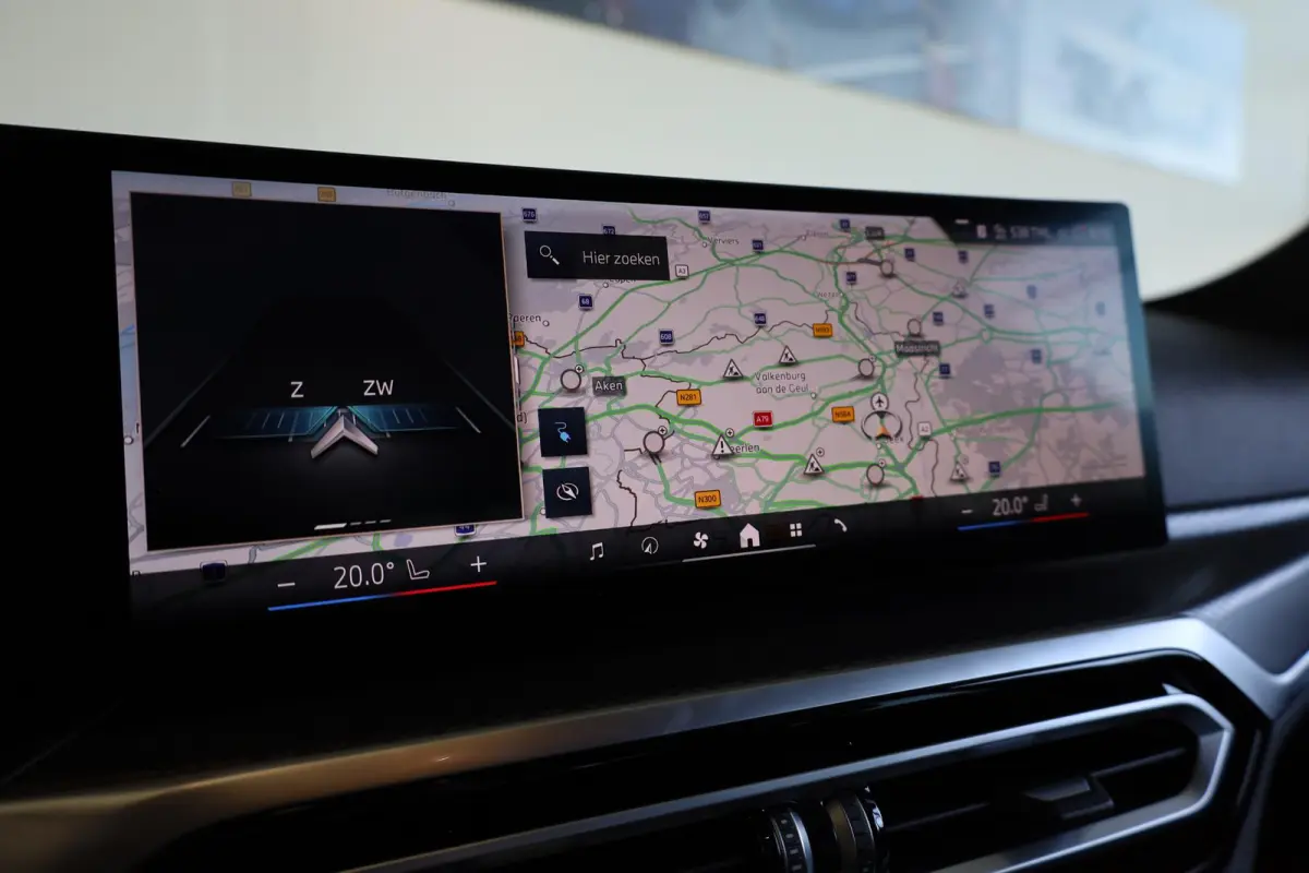 eDrive40 High Executive | M Sportpakket | SOH 99,1% | Schuif-/kanteldak | Adaptieve Cruise Control | HiFi