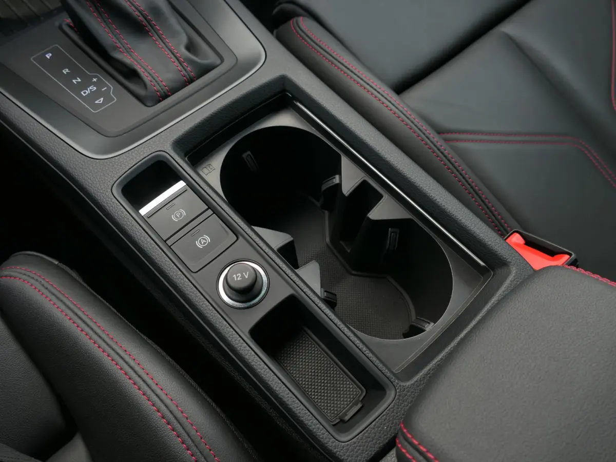 45 TFSI e S-Line | Black optic | Panoramadak | 360°-camera | SONOS | Lederen sportstoelen | Sportstuur | Matrix LED | ACC | 19-inch velgen | Sfeerverlichting | Memory | Elektrische achterkl