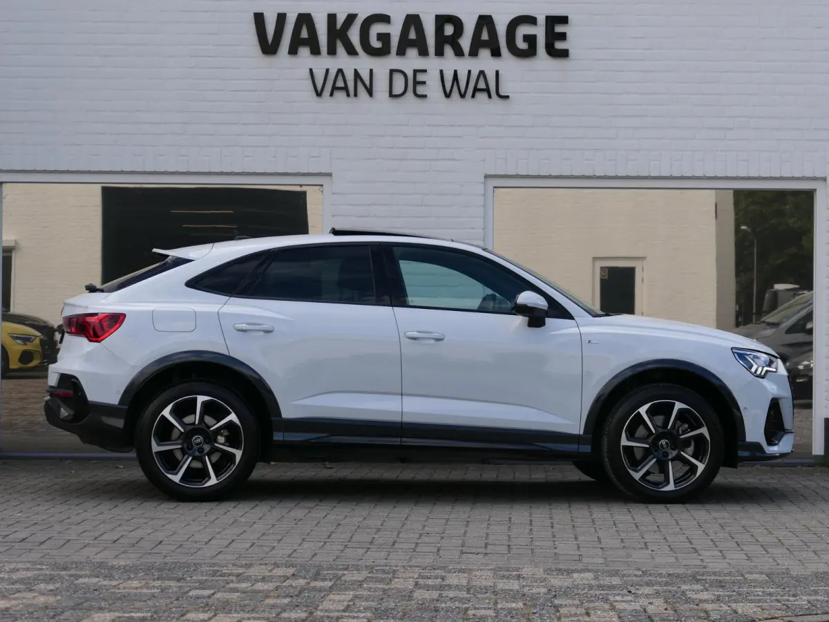 45 TFSI e S-Line | Black optic | Panoramadak | 360°-camera | SONOS | Lederen sportstoelen | Sportstuur | Matrix LED | ACC | 19-inch velgen | Sfeerverlichting | Memory | Elektrische achterkl