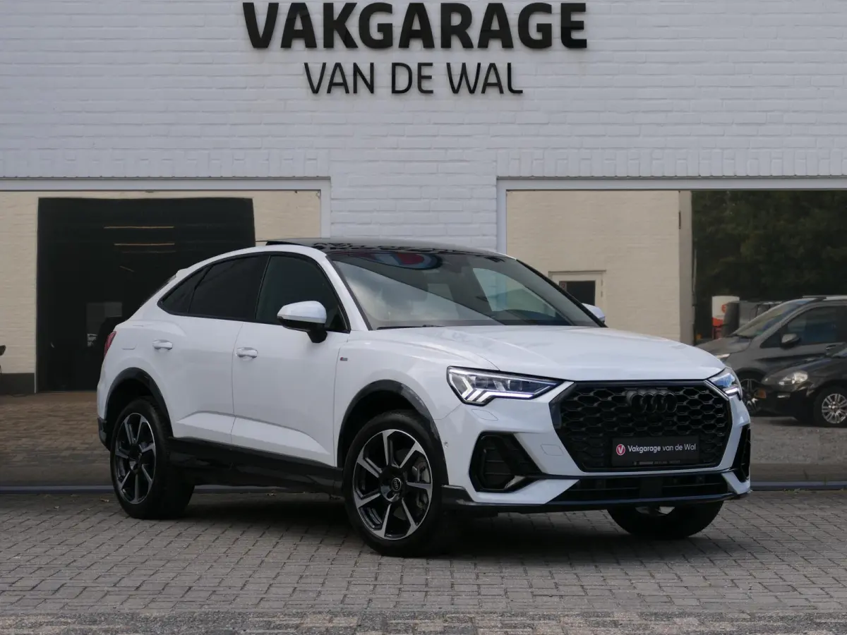 45 TFSI e S-Line | Black optic | Panoramadak | 360°-camera | SONOS | Lederen sportstoelen | Sportstuur | Matrix LED | ACC | 19-inch velgen | Sfeerverlichting | Memory | Elektrische achterkl