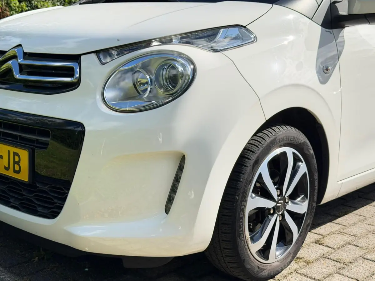 1.0VTi Shine 5Drs | Carplay | Camera | NAP! | DAB