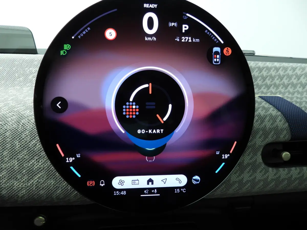 3-Deurs SE Favoured M 54.2 kWh Panoramadak | Comfort Access | Head-Up | Stoelverwarming | SOH 100%