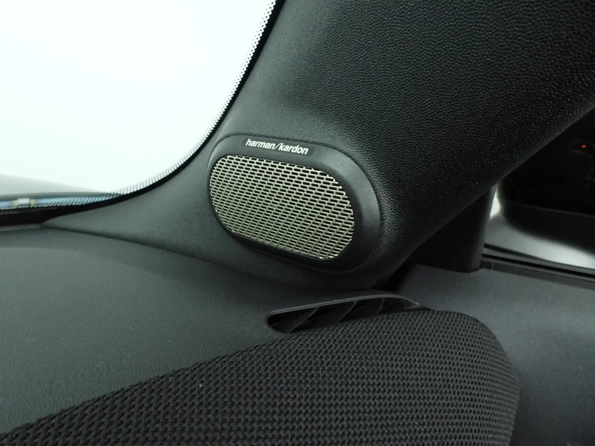 2.0 C John Cooper Works M Comfort Access | Harman Kardon | Head-Up | Stuurwielrand verwarmd  Stoelverwarming