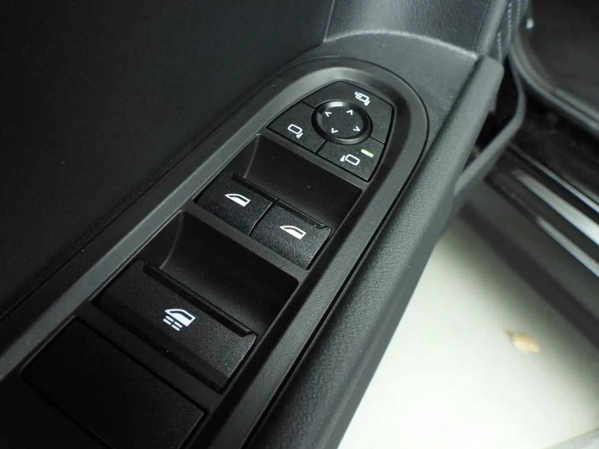 2.0 C John Cooper Works M Comfort Access | Harman Kardon | Head-Up | Stuurwielrand verwarmd  Stoelverwarming