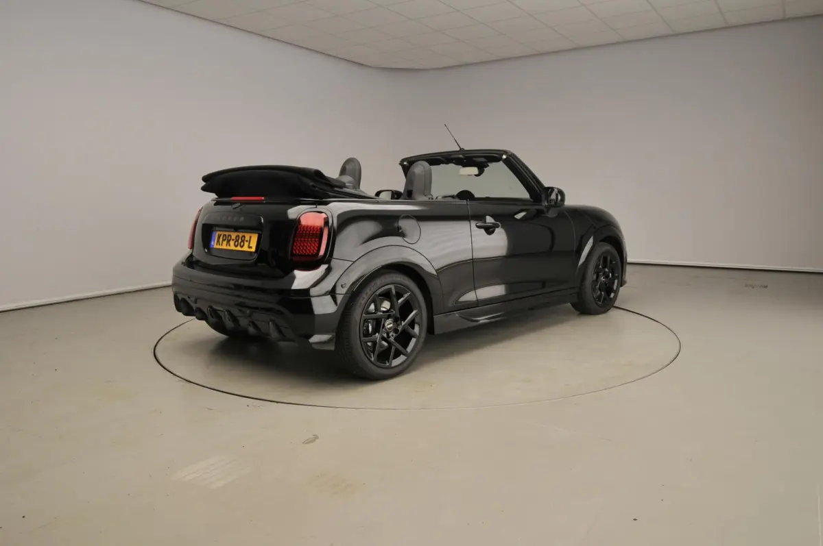 2.0 C John Cooper Works M Comfort Access | Harman Kardon | Head-Up | Stuurwielrand verwarmd  Stoelverwarming