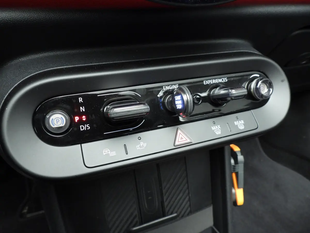 2.0 C John Cooper Works M Comfort Access | Harman Kardon | Head-Up | Stuurwielrand verwarmd  Stoelverwarming
