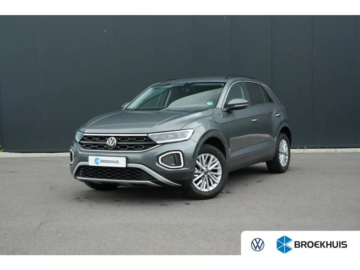 1.0 TSI 110pk Life | Trekhaak | Camera | Adaptive Cruise | Carplay | Keyless Entry & Start | 16"