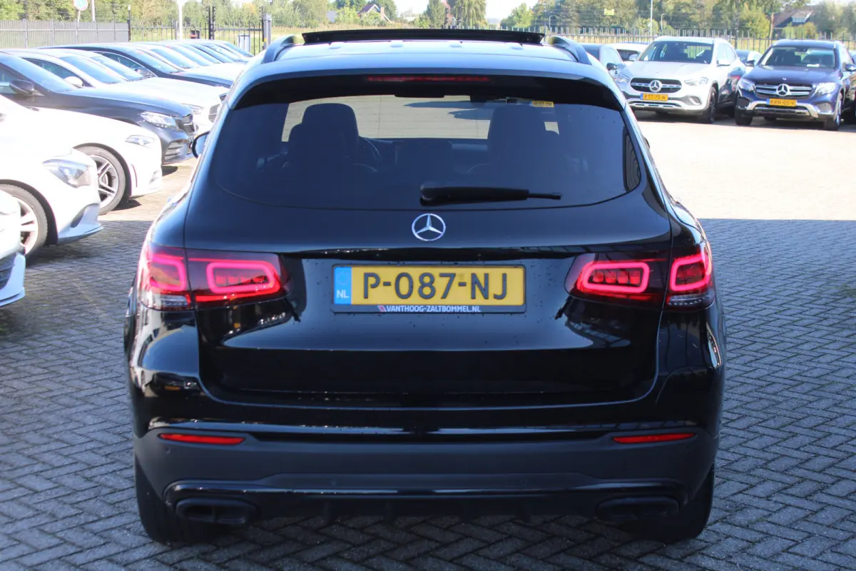 4MATIC AMG LINE NIGHT PAKKET PANORAMADAK CARPLAY