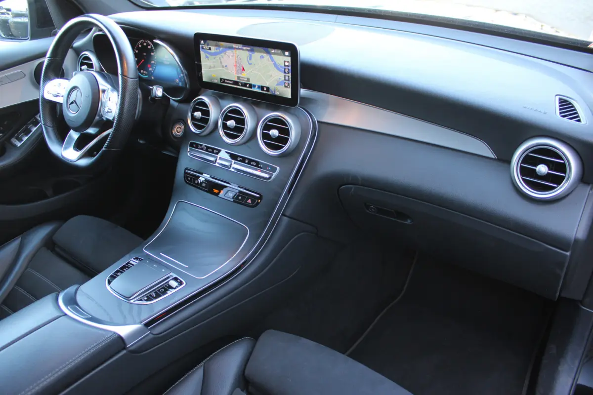 4MATIC AMG LINE NIGHT PAKKET PANORAMADAK CARPLAY