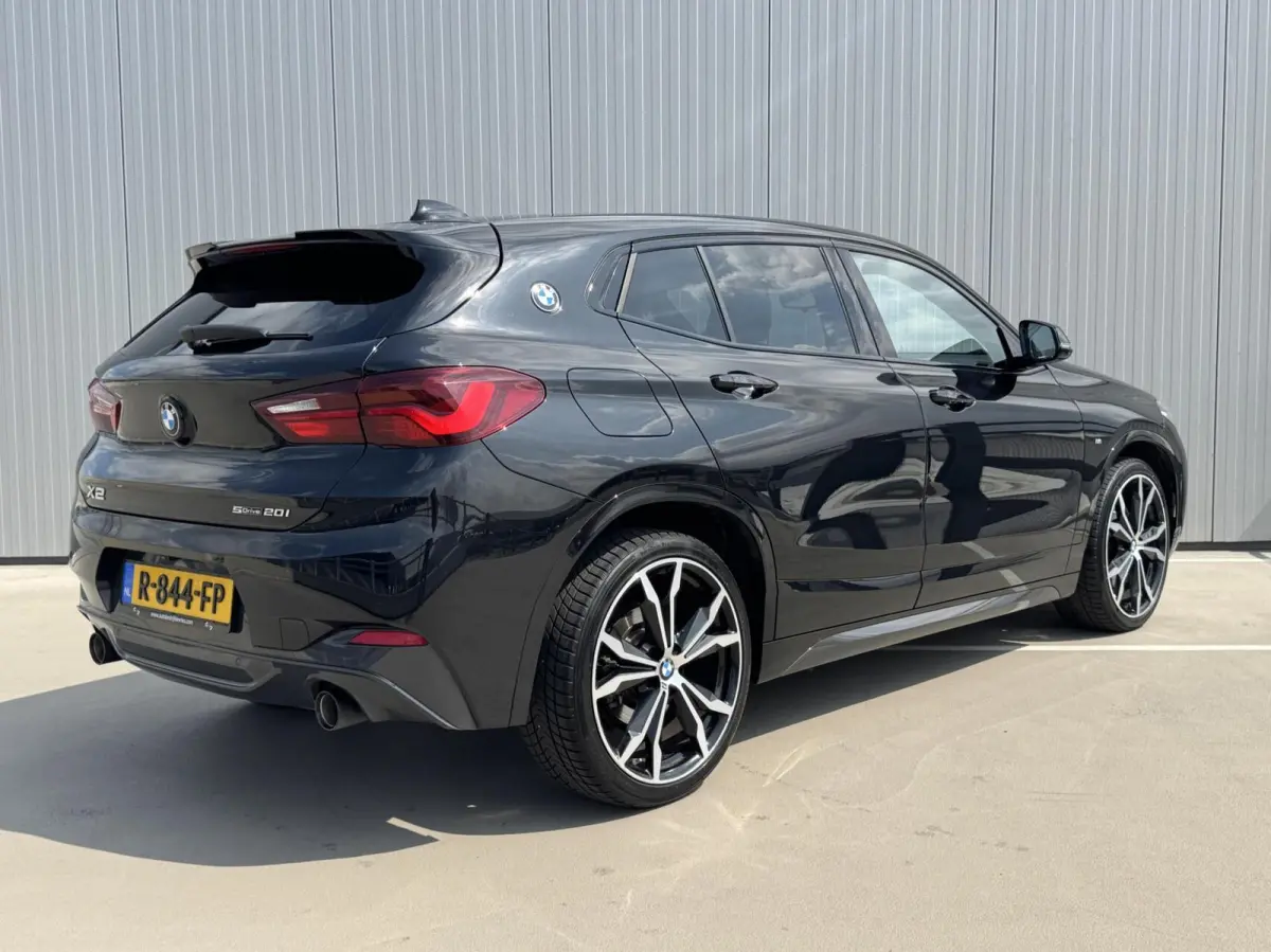 sDrive20i Business Edition Plus M-Sport NL-Auto
