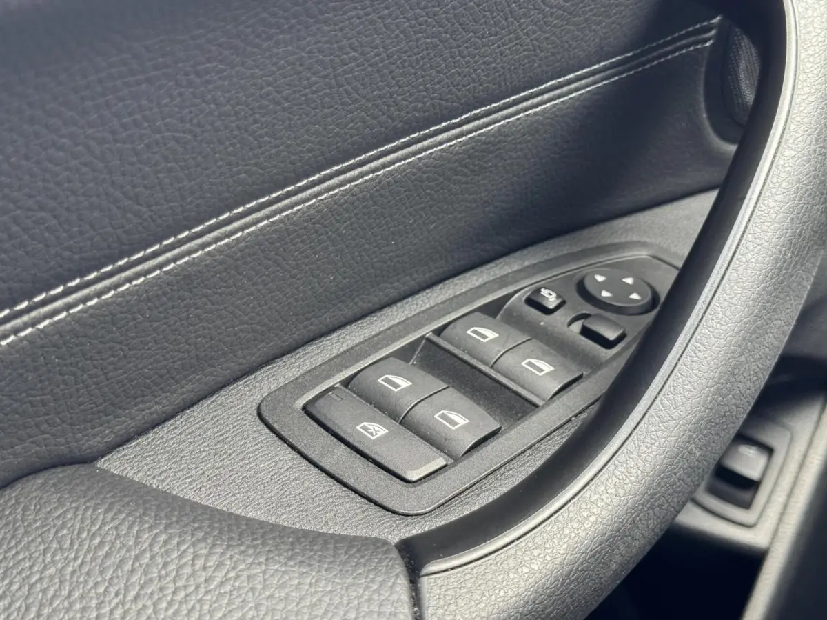 sDrive20i Business Edition Plus M-Sport NL-Auto