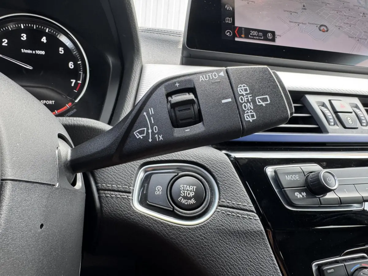 sDrive20i Business Edition Plus M-Sport NL-Auto