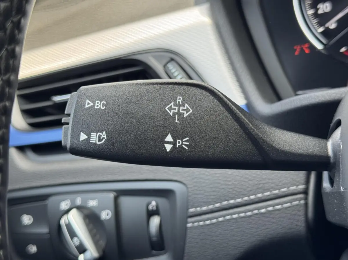 sDrive20i Business Edition Plus M-Sport NL-Auto