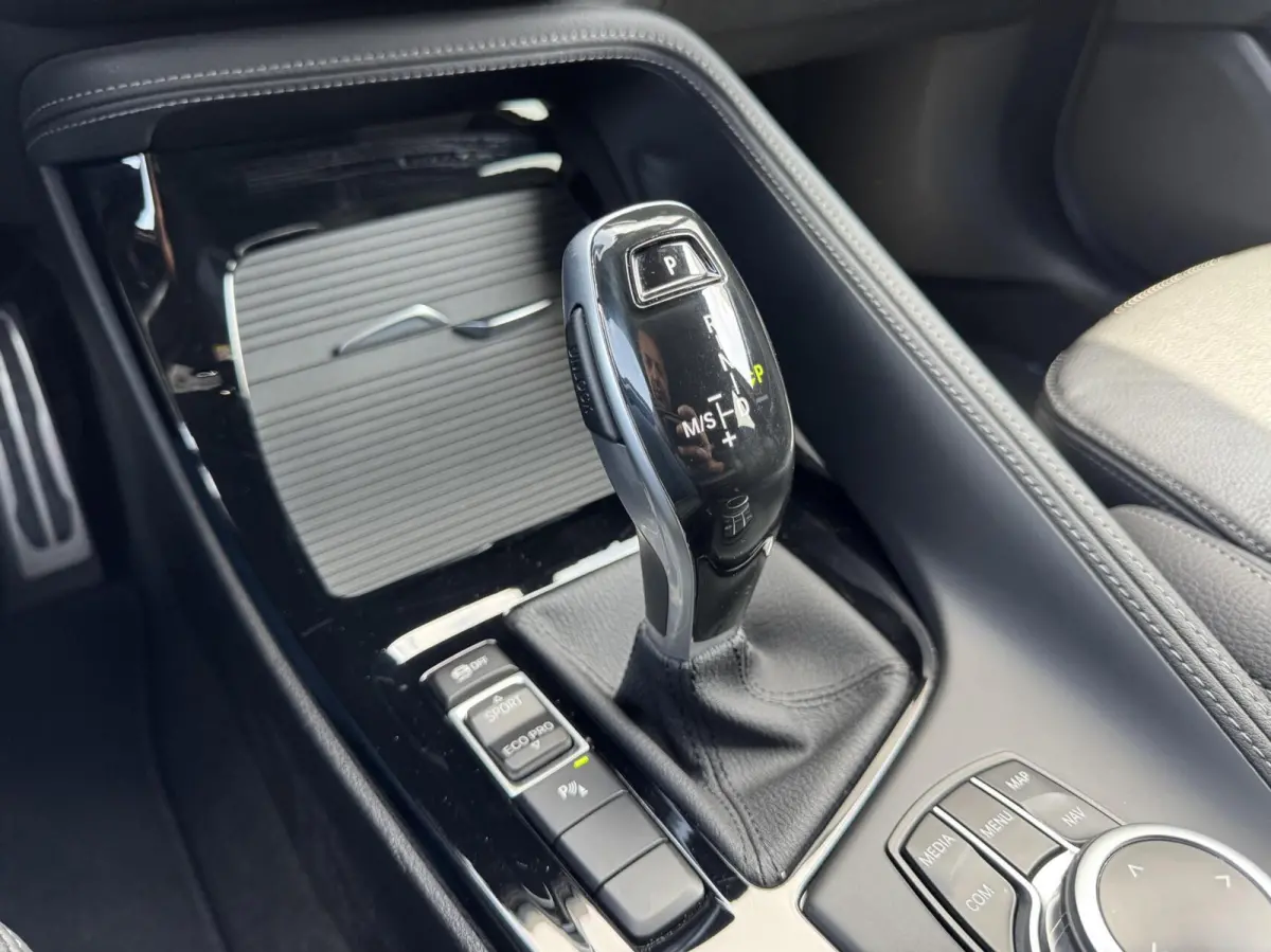 sDrive20i Business Edition Plus M-Sport NL-Auto