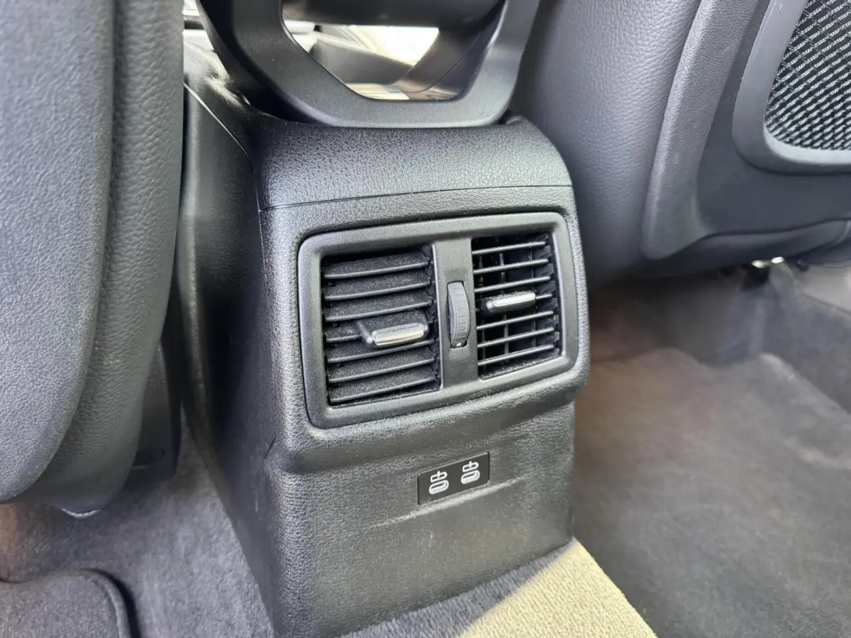 sDrive20i Business Edition Plus M-Sport NL-Auto