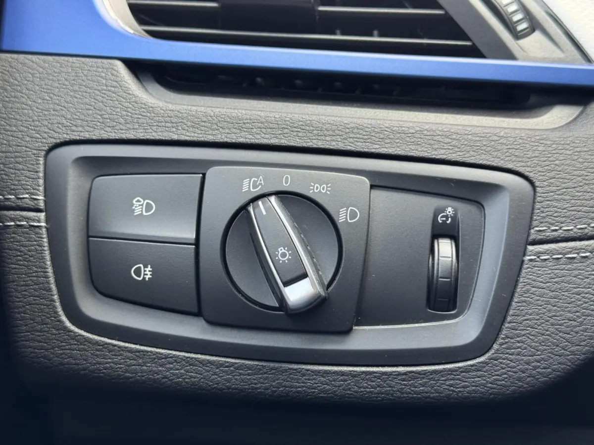 sDrive20i Business Edition Plus M-Sport NL-Auto