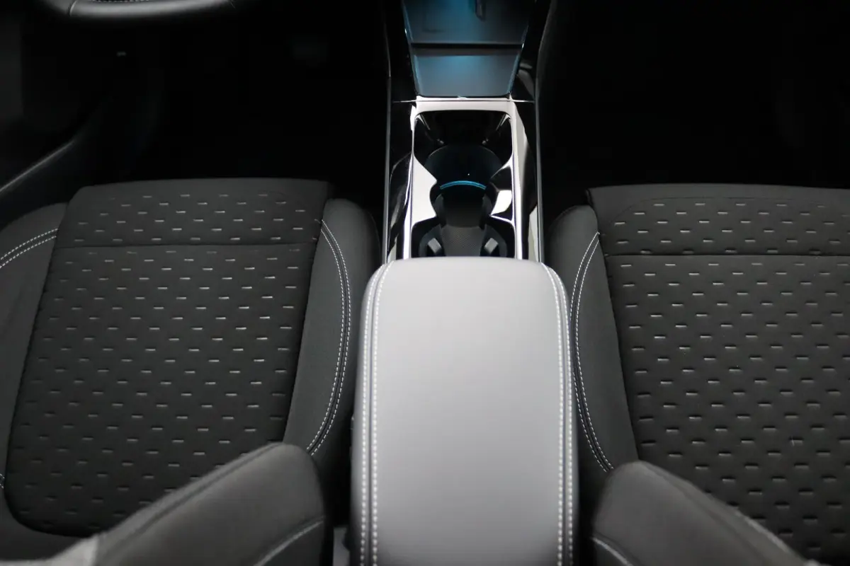 44 kWh | Winterpack | Elektrische Achterklep | Keyless | Navigatie | CarPlay/Android Auto | Camera