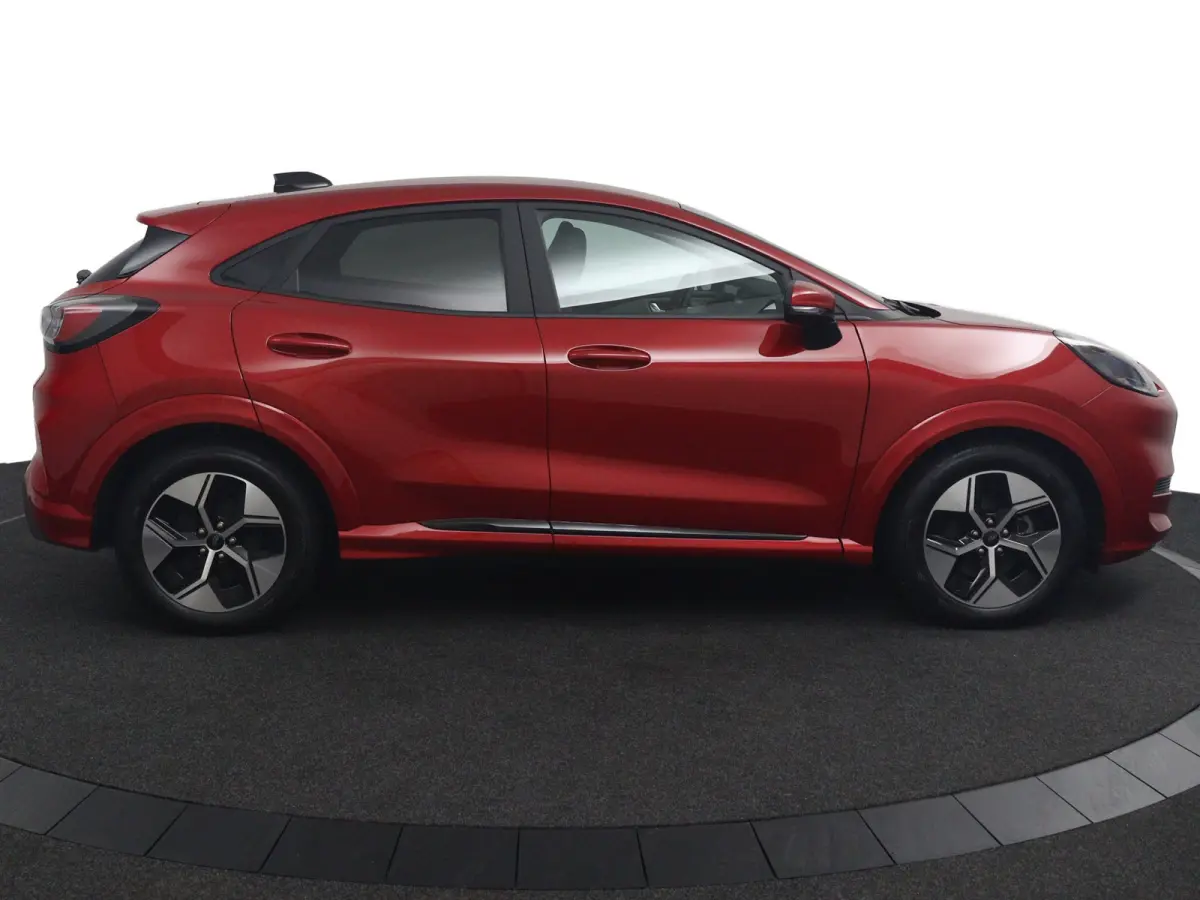 44 kWh | Winterpack | Elektrische Achterklep | Keyless | Navigatie | CarPlay/Android Auto | Camera