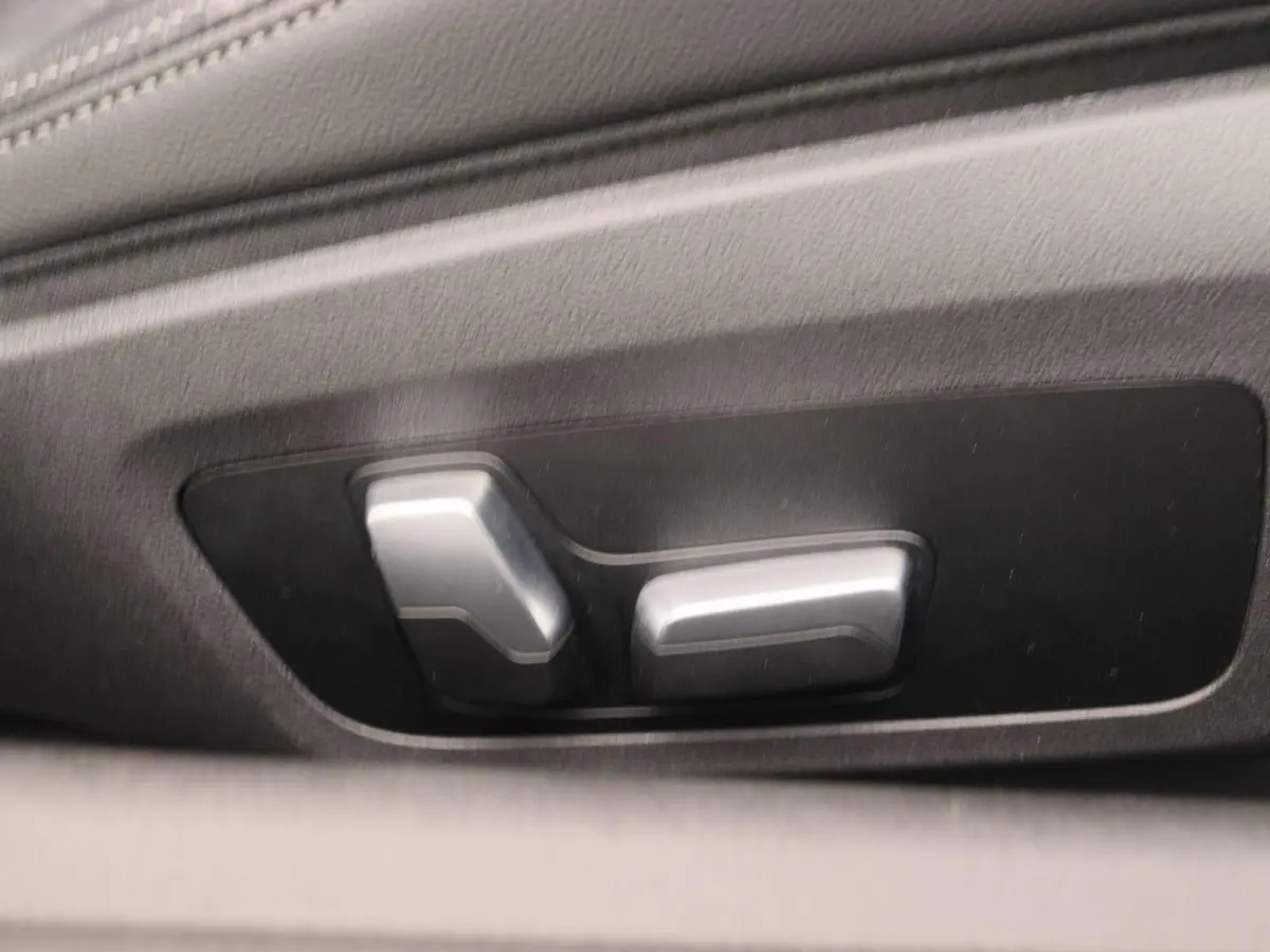 M440i xDrive High Executive | Apple Carplay/Android Auto | Harman Kardon | Leder | Stoelverwarming | Led Koplampen | Camera |