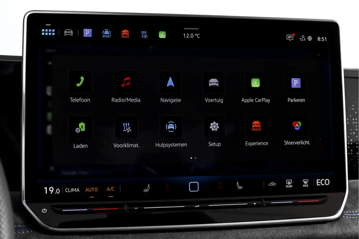 1.5 eHybrid 272PK R-Line Edition | Black Style | 15 inch Navi | Elek. Trekhaak | IQ Light | S/K-Panodak | Dig. Cockpit | Adapt. Cruise | Stoel-+Stuurverw. | 360 Camera | NAV + App. Connect |