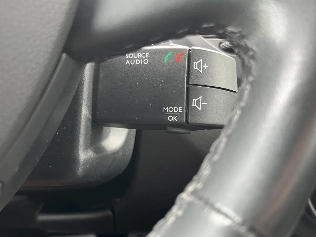 1.3 TCe Intens | Navi/Camera/Cruise/Clima/17"/Trekhaak/Android Auto
