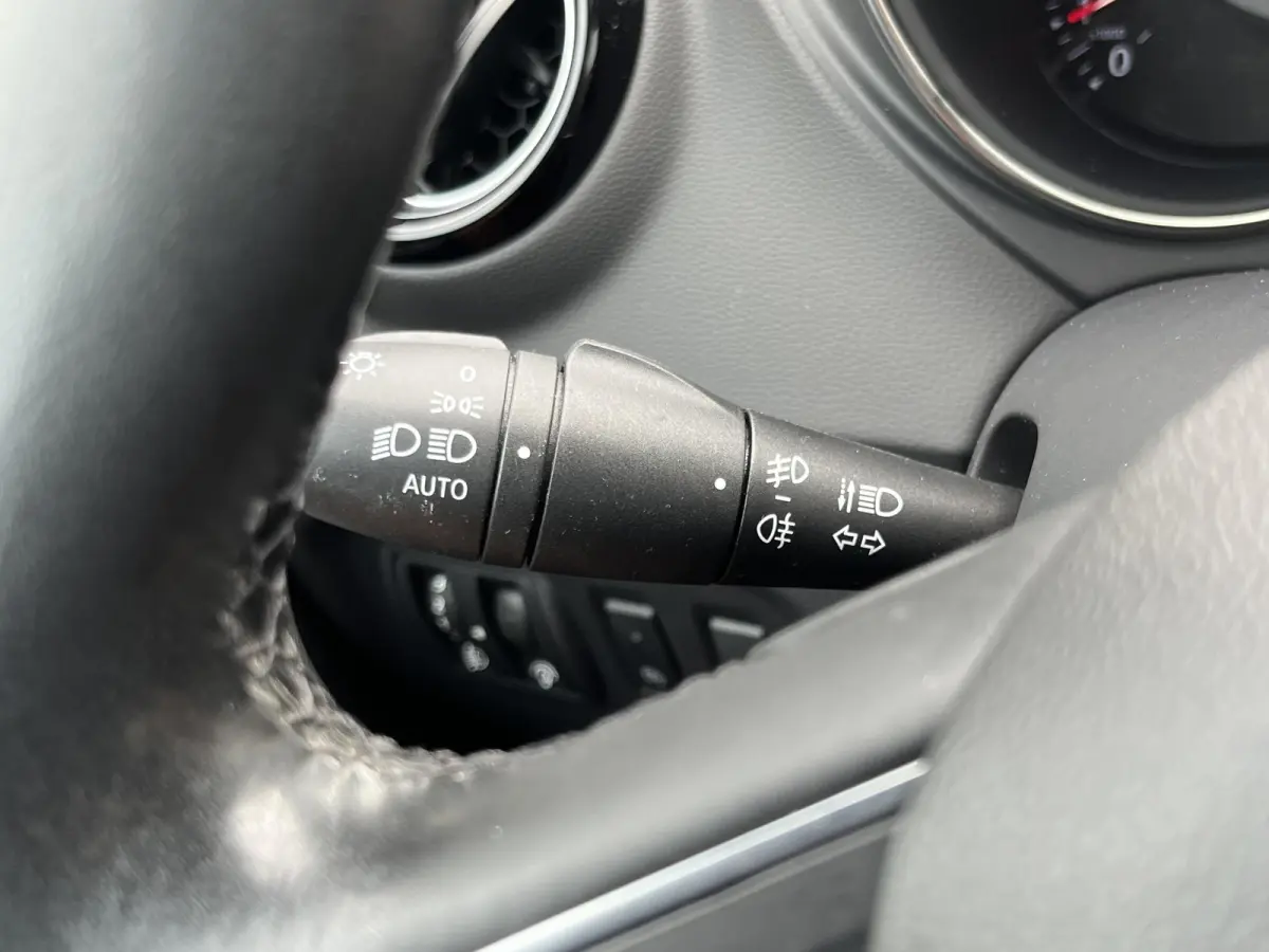 1.3 TCe Intens | Navi/Camera/Cruise/Clima/17"/Trekhaak/Android Auto