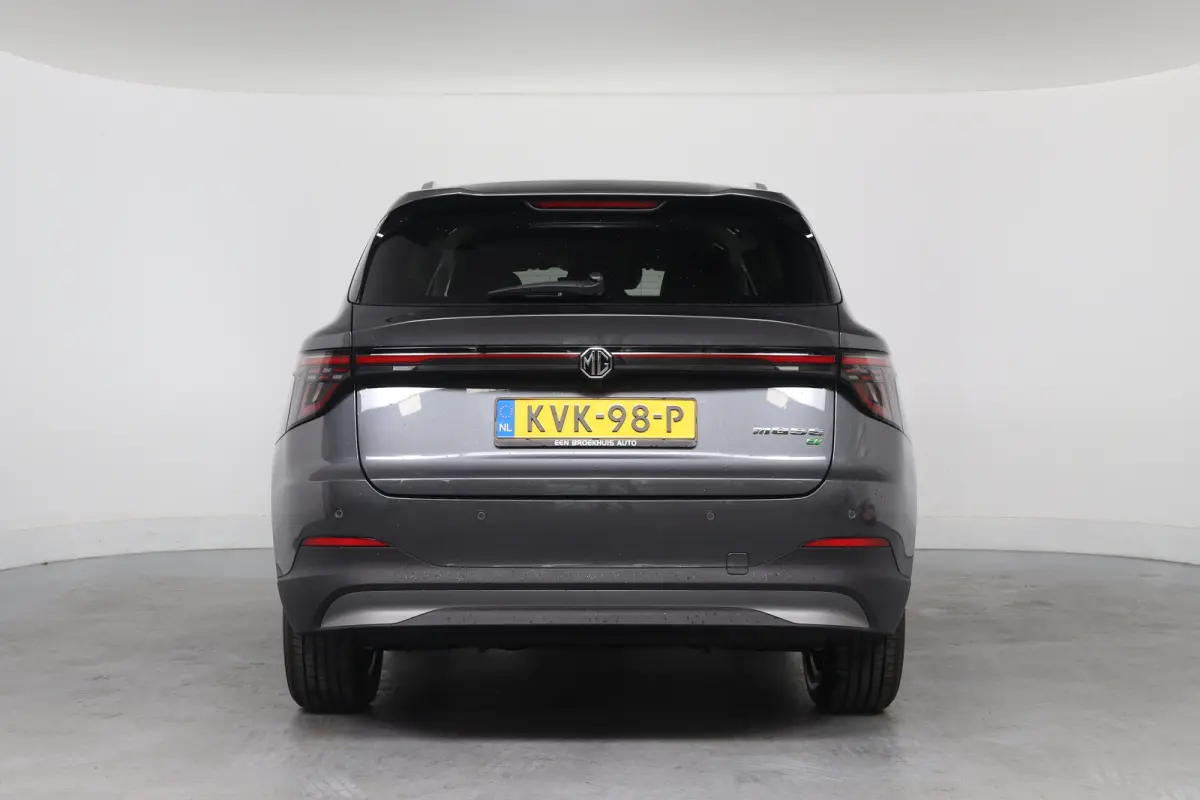 64 kWh Luxury | 360* Camera | 100% SOH | Adaptieve Cruise Control | Elektrische Achterklep | Warmtepomp | Stoel & Stuurverwarming |