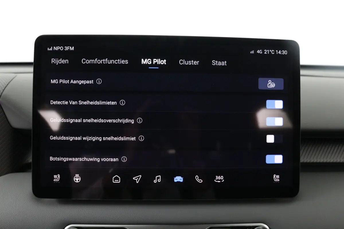 64 kWh Luxury | 360* Camera | 100% SOH | Adaptieve Cruise Control | Elektrische Achterklep | Warmtepomp | Stoel & Stuurverwarming |