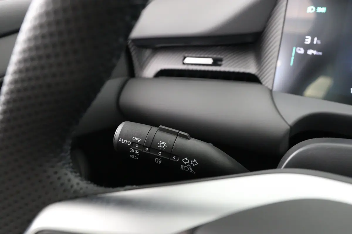 64 kWh Luxury | 360* Camera | 100% SOH | Adaptieve Cruise Control | Elektrische Achterklep | Warmtepomp | Stoel & Stuurverwarming |