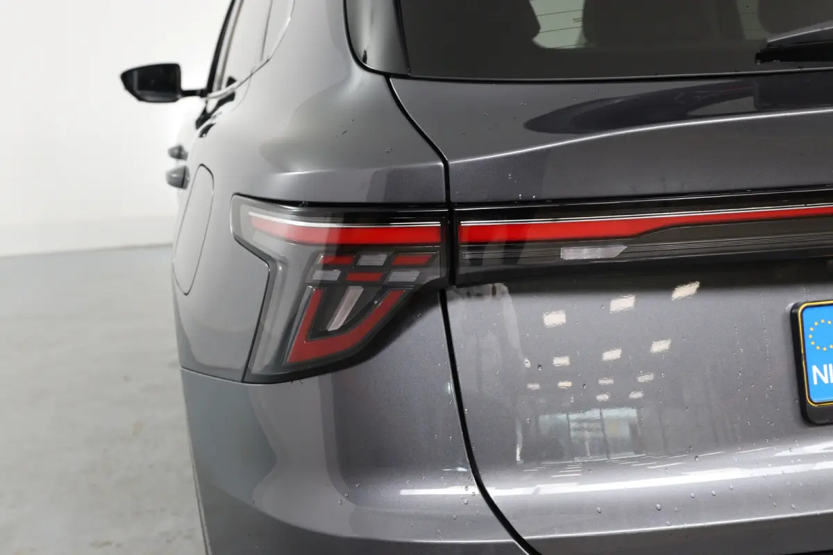 64 kWh Luxury | 360* Camera | 100% SOH | Adaptieve Cruise Control | Elektrische Achterklep | Warmtepomp | Stoel & Stuurverwarming |