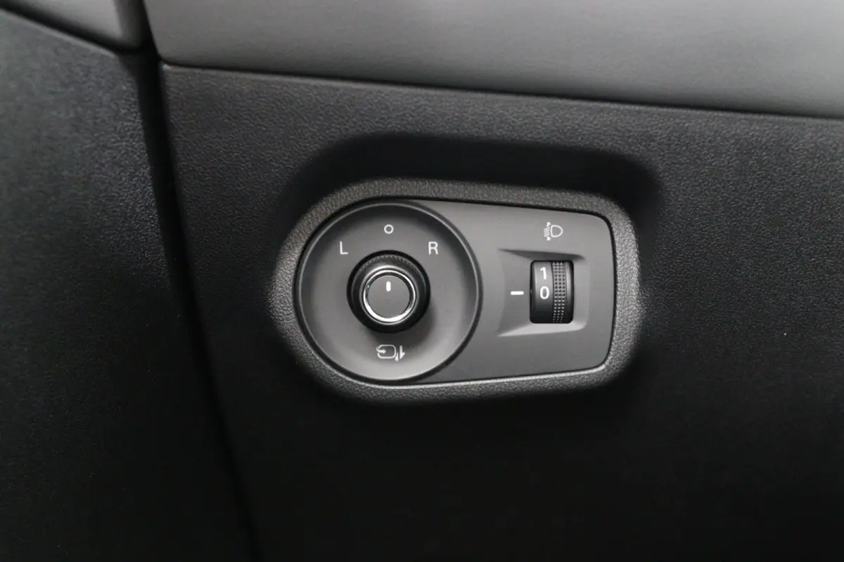 64 kWh Luxury | 360* Camera | 100% SOH | Adaptieve Cruise Control | Elektrische Achterklep | Warmtepomp | Stoel & Stuurverwarming |