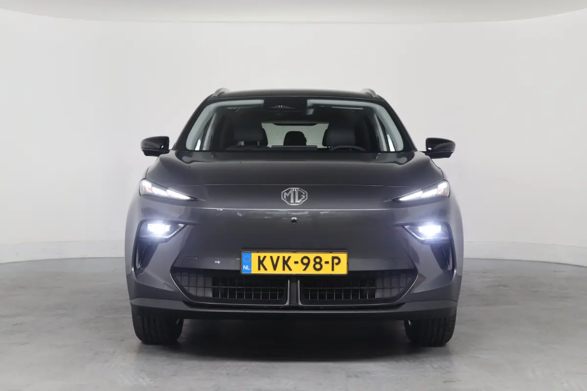 64 kWh Luxury | 360* Camera | 100% SOH | Adaptieve Cruise Control | Elektrische Achterklep | Warmtepomp | Stoel & Stuurverwarming |