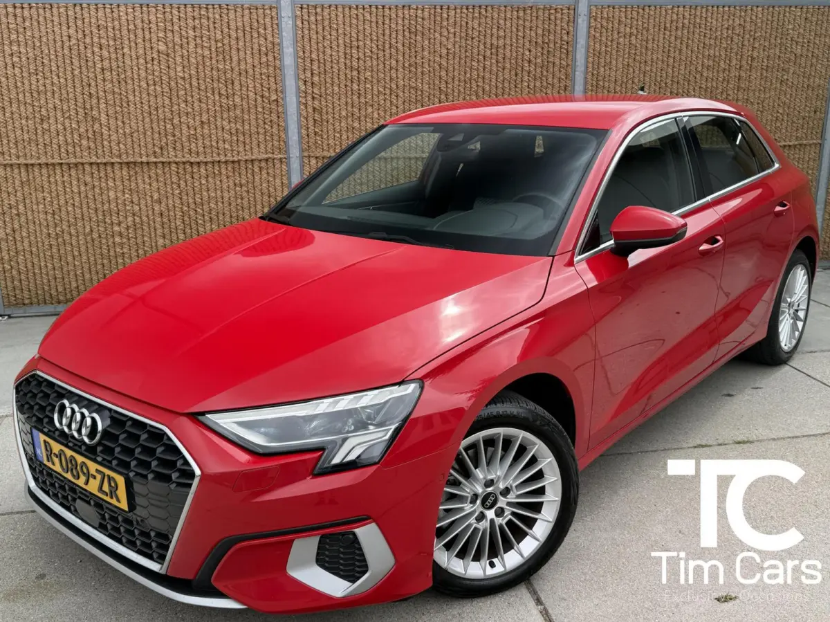 30 TFSI Advanced edition Automaat | Stoelverwarming | Parkeersensoren voor en achter | Climate control | Cruise control adaptief | Tangorood Metallic | Achteruitrijcamera
