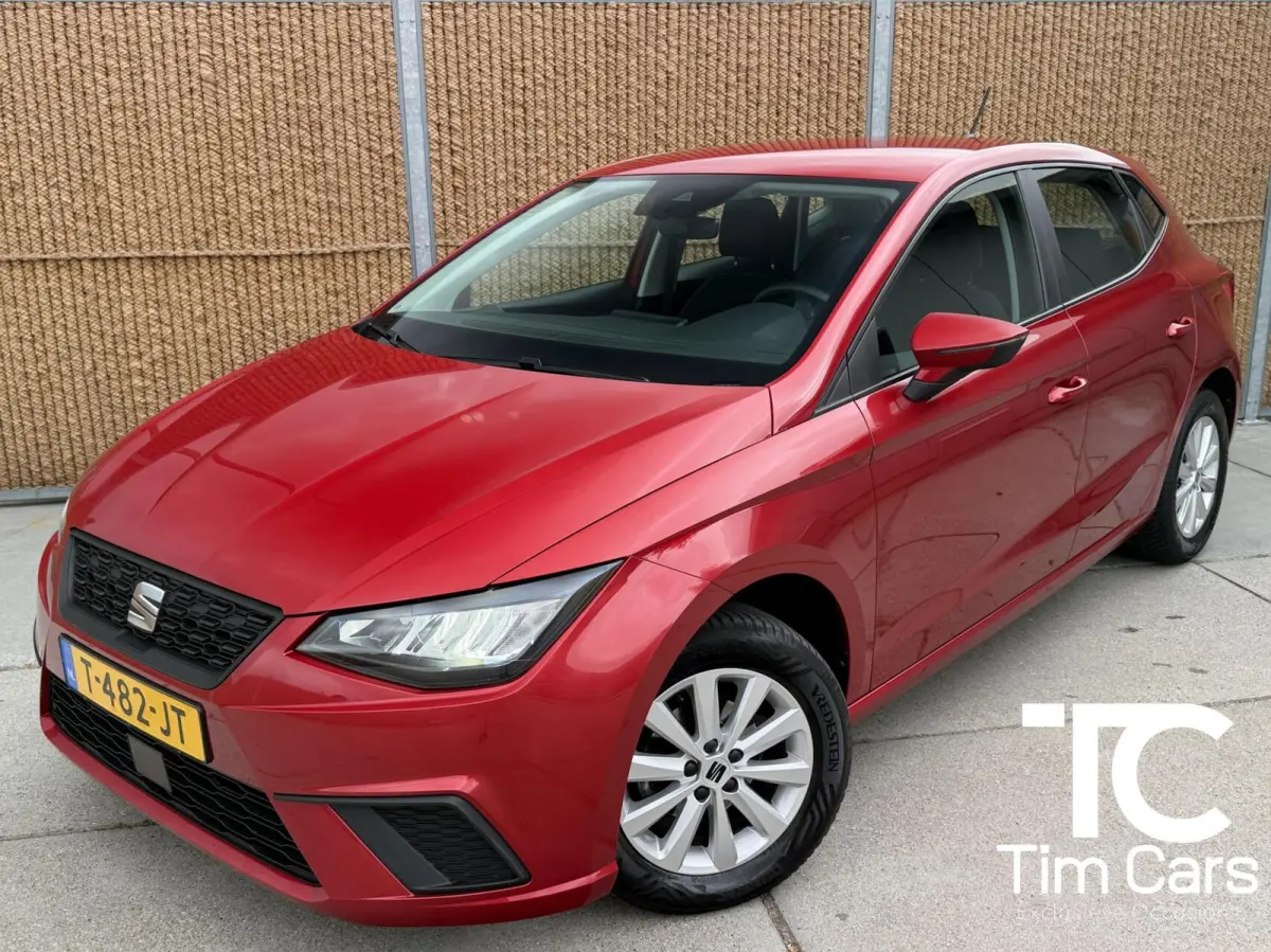 1.0 EcoTSI Style Apple CarPlay/Android Auto Full-link | Climate control | Cruise control | Rijstrooksensor | DAB ontvangst | Parkeersensoren achter | LED verlichting
