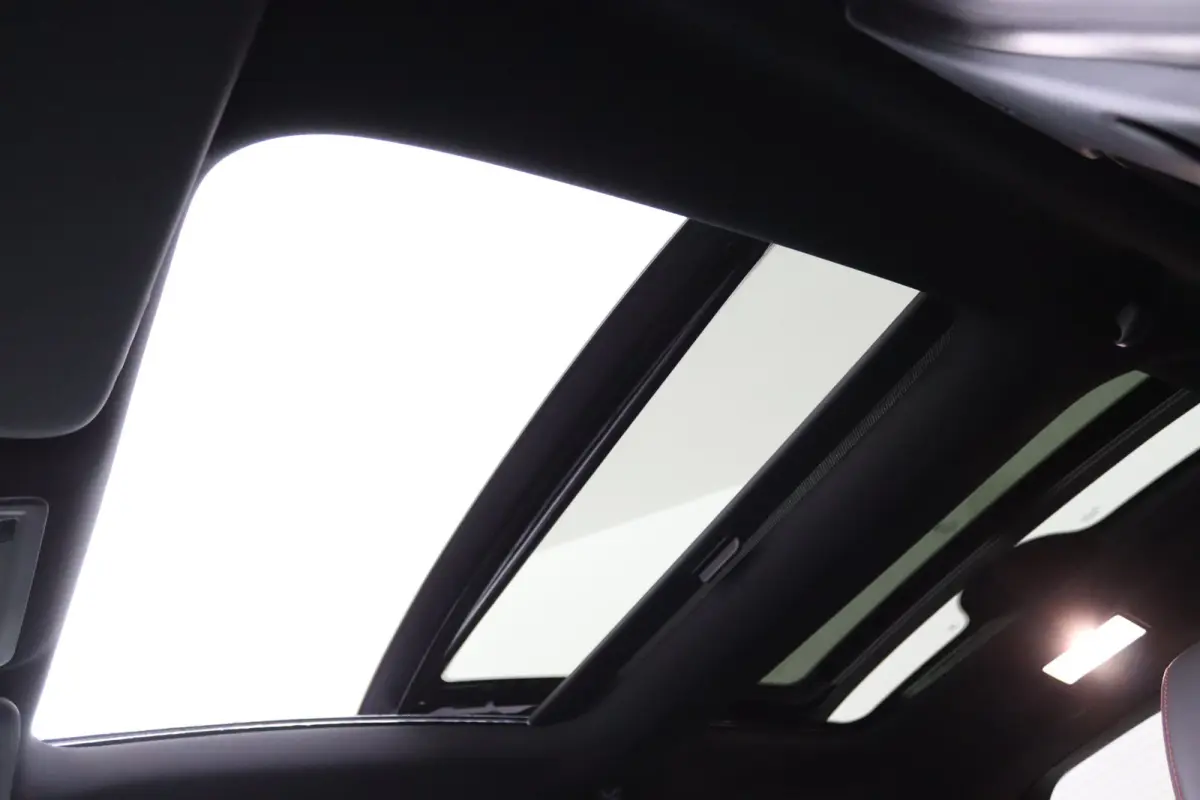 1.0 EcoBoost ST-Line X | Panoramadak | Adaptive Cruise | WInterpack | 360 Camera | B&O | Elektrische Achterklep | BLIS | LED