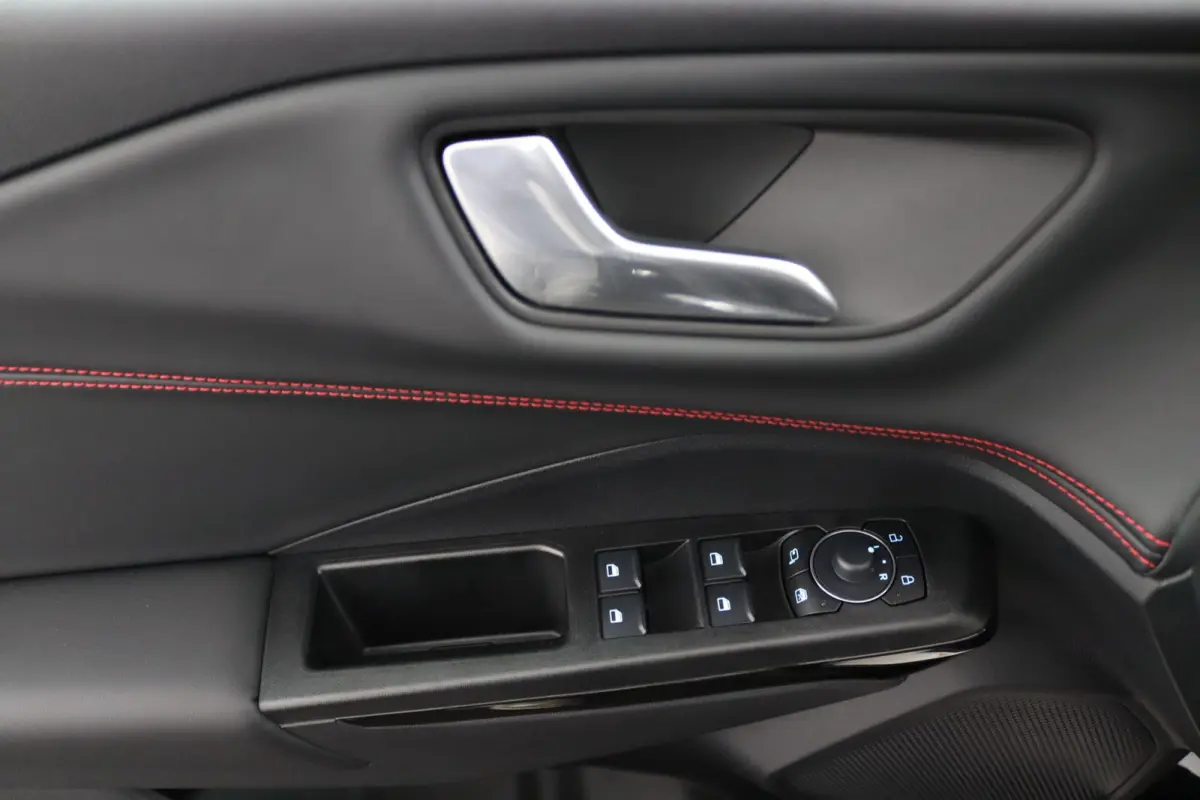 1.0 EcoBoost ST-Line X | Panoramadak | Adaptive Cruise | WInterpack | 360 Camera | B&O | Elektrische Achterklep | BLIS | LED