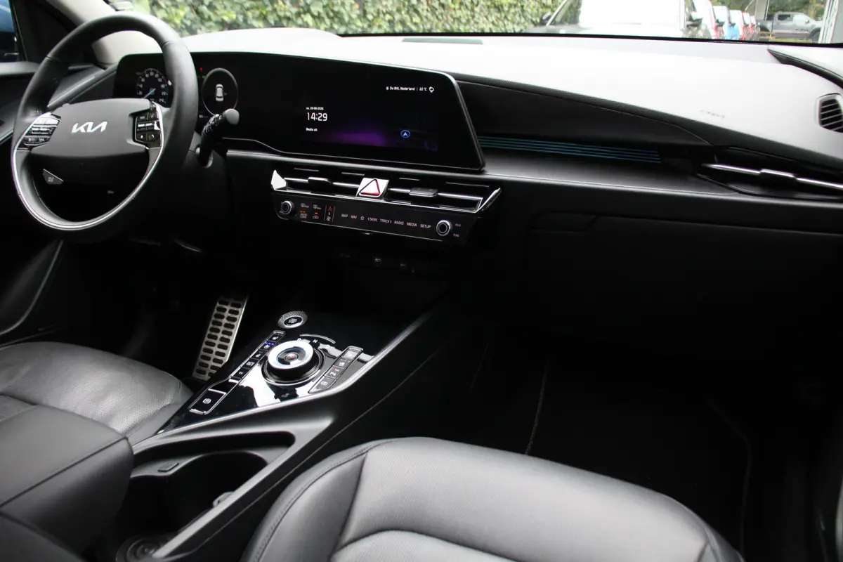 1.6 GDi PHEV Launch Edition | TREKHAAK | ADAPTIVE CRUISE | STOELVERWARMING & VENTILATIE | CAMERA | LANE ASSIST | DODE HOEK | PARK SENS V+A | LED | HALF LEDER