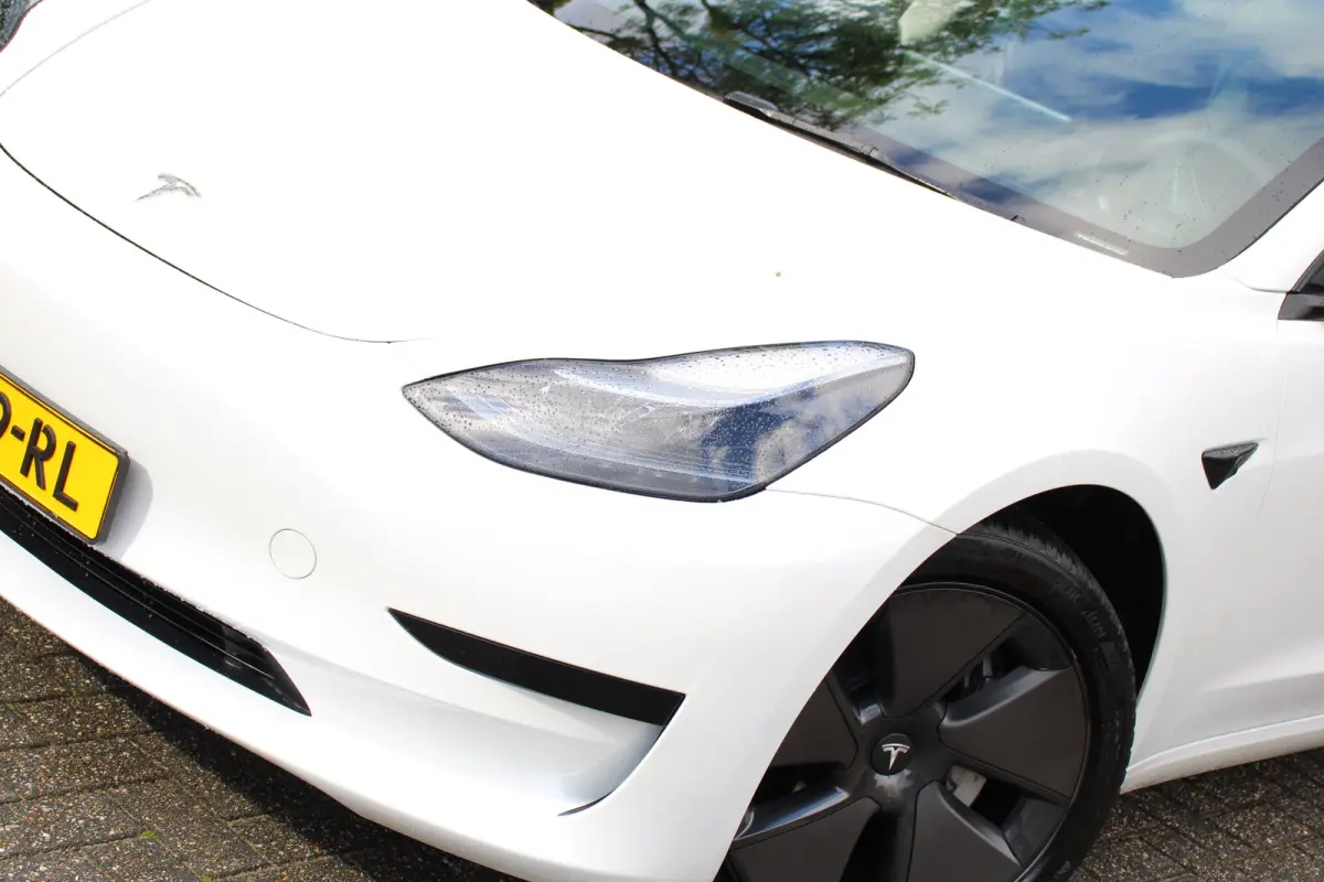 Standard RWD Plus 60 kWh | STOELVERWARMING | ALL SEASON | ELEKTR. STOEL INCL. MEMORY | PANORAMADAK | PARK SENS V+A | LEDER | CLIMA