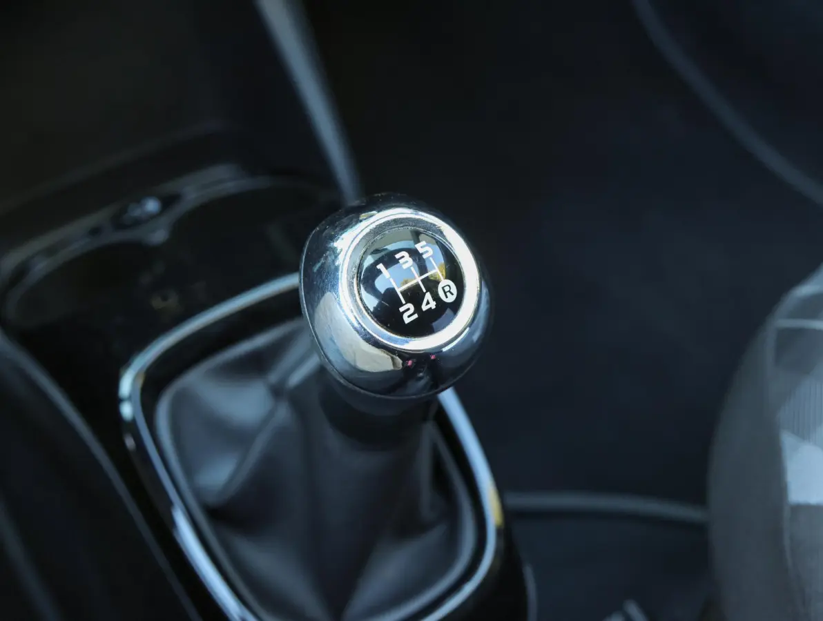 Top! Style 1.0 72pk | Camera | Stoelverwarming | Apple Carplay / Android Auto | Airco | Allseason banden |