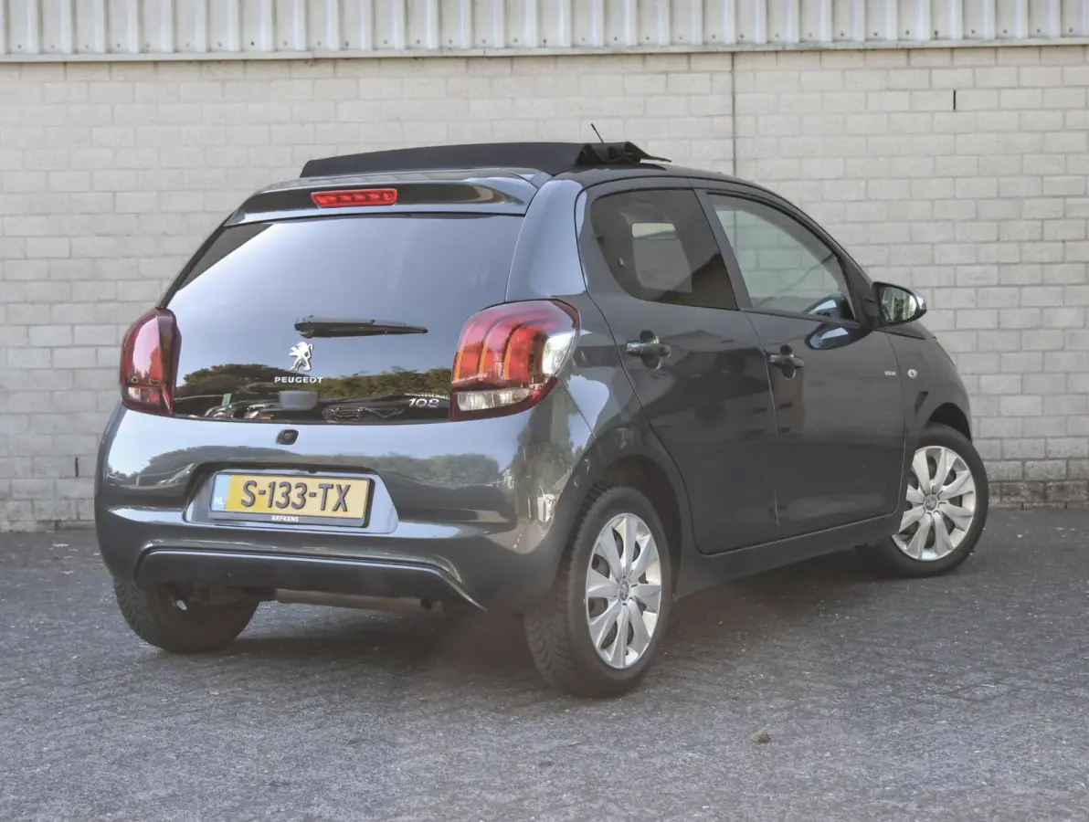 Top! Style 1.0 72pk | Camera | Stoelverwarming | Apple Carplay / Android Auto | Airco | Allseason banden |