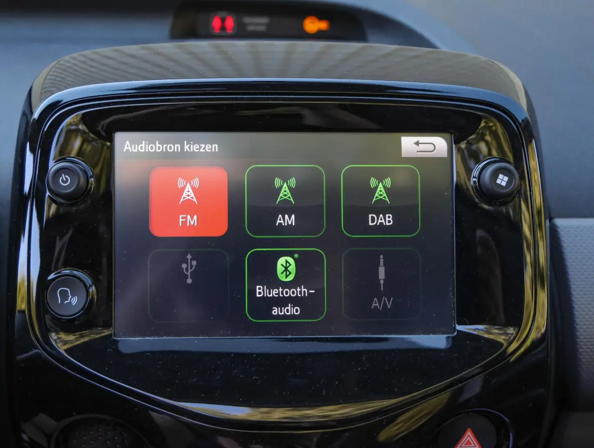 Top! Style 1.0 72pk | Camera | Stoelverwarming | Apple Carplay / Android Auto | Airco | Allseason banden |