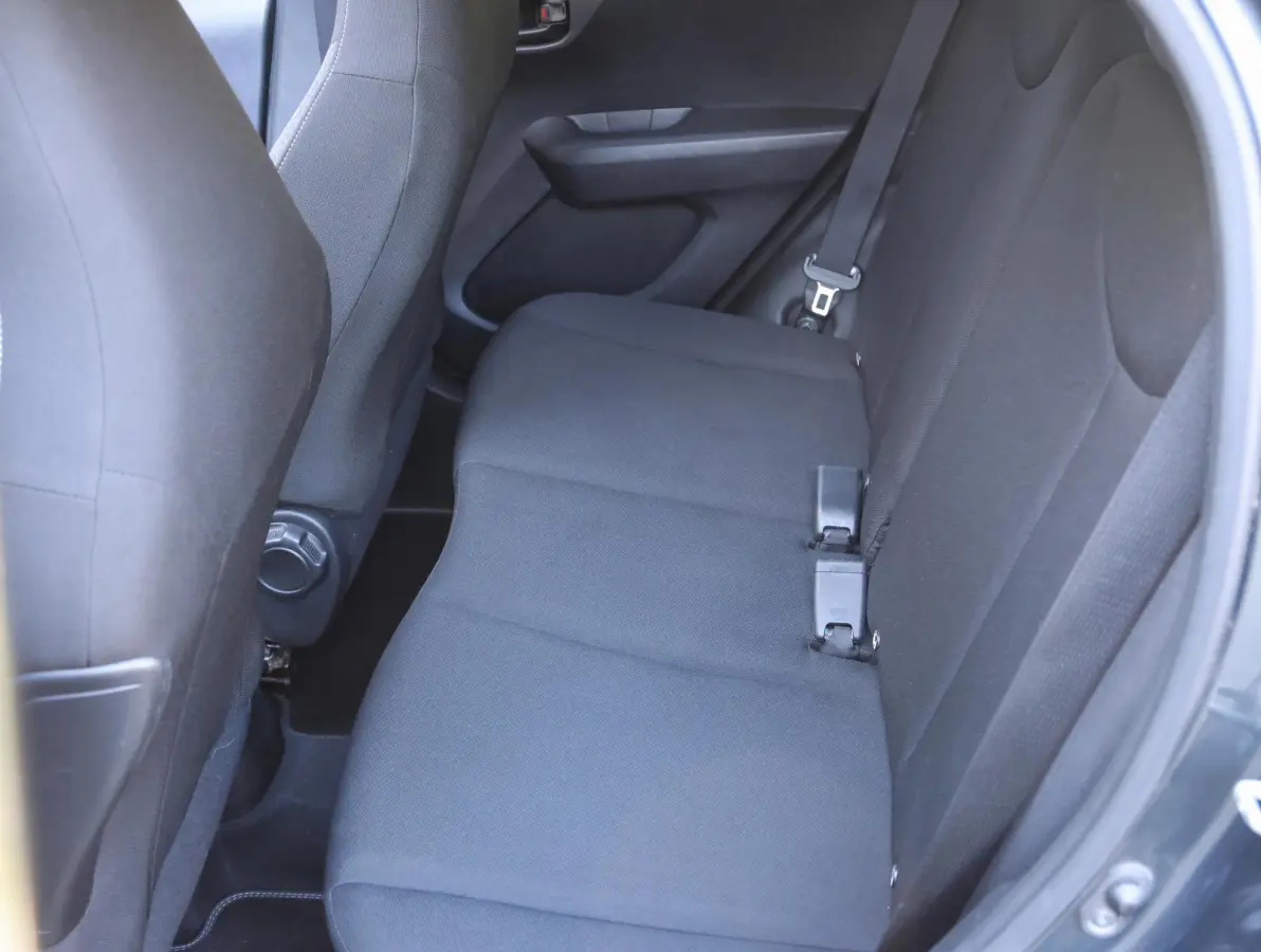 Top! Style 1.0 72pk | Camera | Stoelverwarming | Apple Carplay / Android Auto | Airco | Allseason banden |