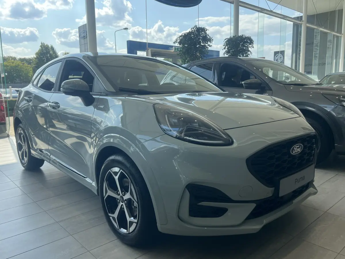 1.0 EcoBoost ST-Line | Stoel/stuur voorruitverwarming | Elek. kofferklep | Keyless entry | Draadloos opladen